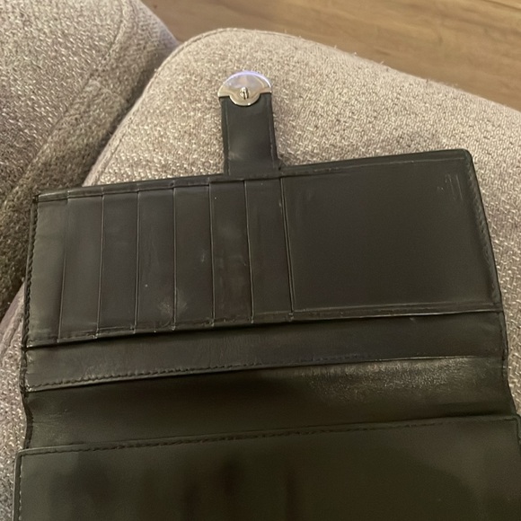 Gucci Wallet - Picture 3 of 6